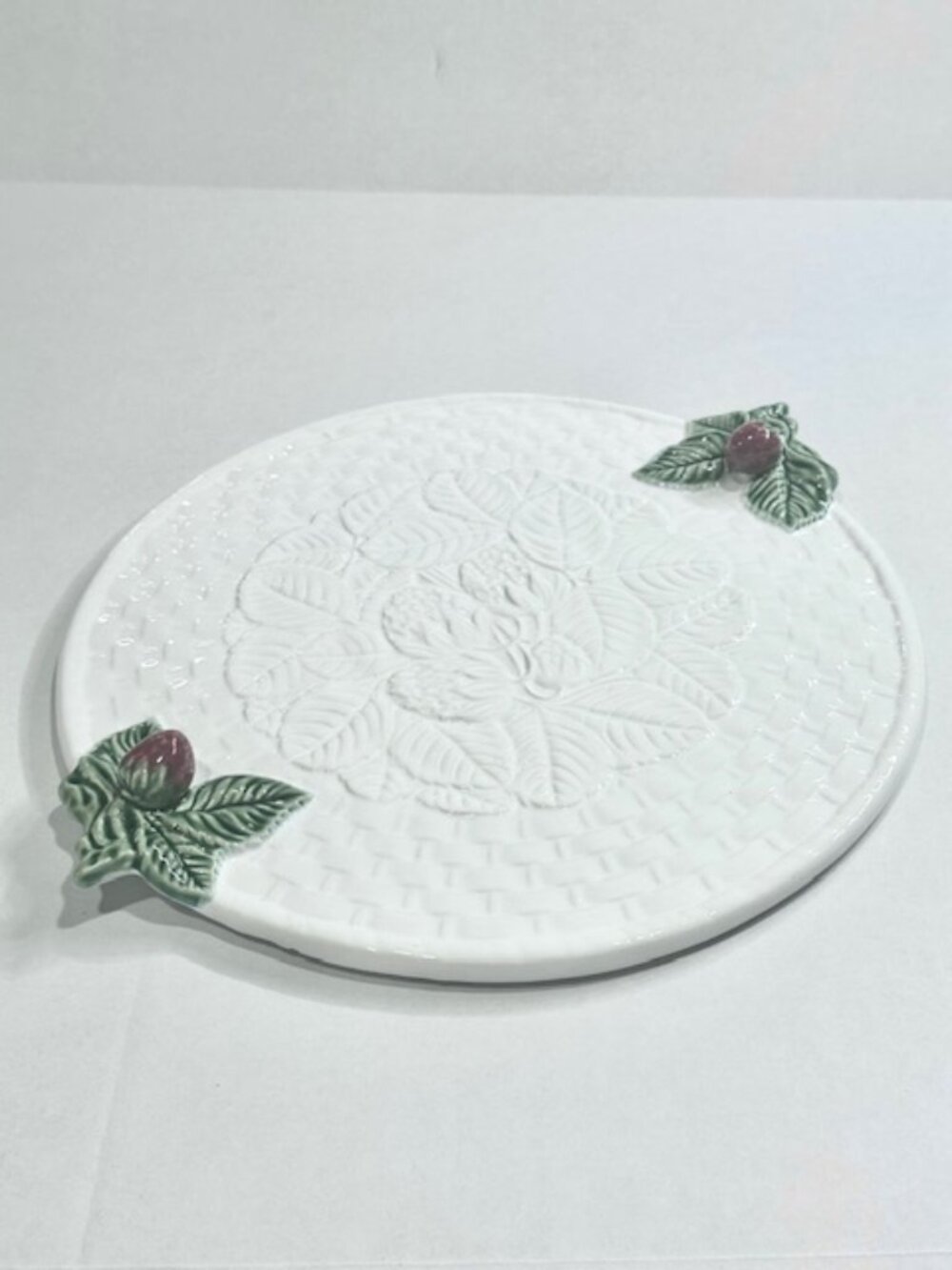 Vintage Studio Nova Portugal Cake Stand Plate Ceramic Strawberry Design White - Picture 7 of 11